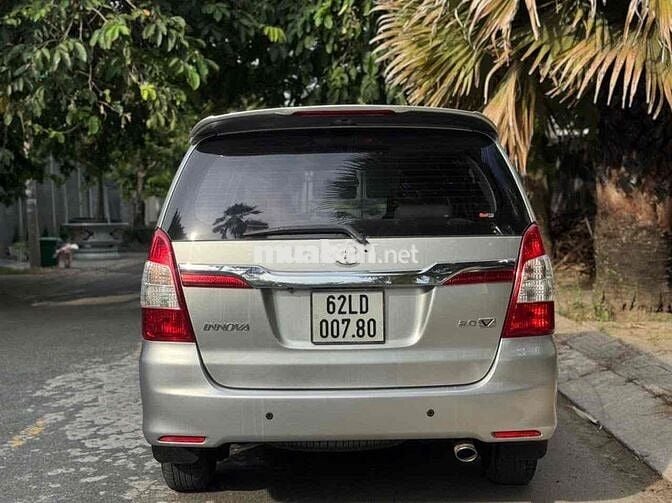 Toyota Innova 2016 2.0V - 140000 km