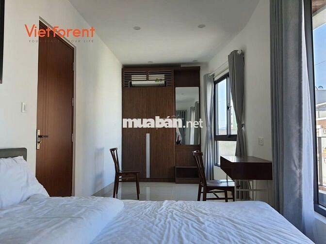 Cho thuê căn hộ 1PN, có 2 ban công, gần biển Mỹ Khê và khu phố Tây