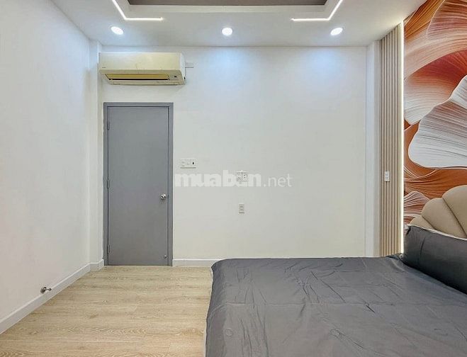 Bán gấp nhà riêng đường Hoà Hưng, P13, Q10. Chỉ 3,68tỷ. Hẻm 5m. LHN