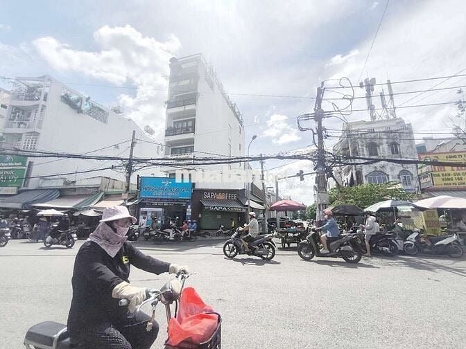 CHO THUÊ MẶT BẰNG GÓC 2 MẶT TIỀN CHỢ PHẠM VĂN BẠCH