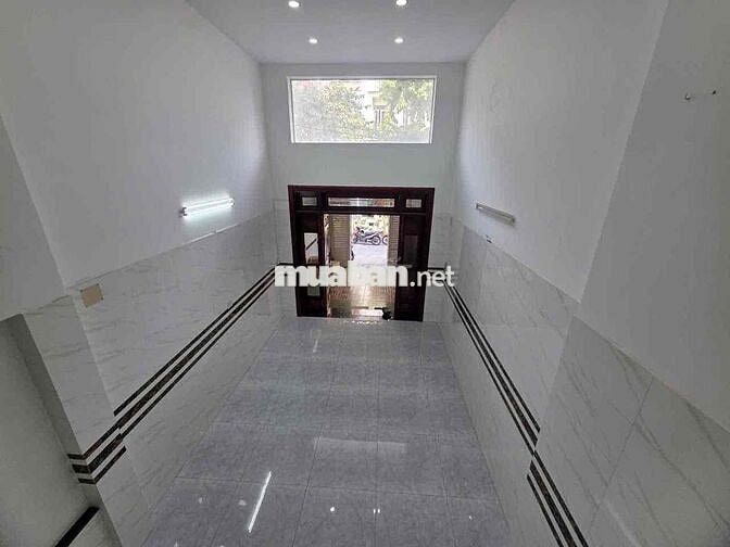 🏦 Nhà mới đẹp NC nup hẻm 920 Quang Trung P8