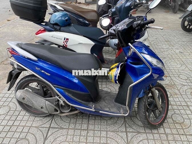 Honda Vision đời đầu, màu xanh dương