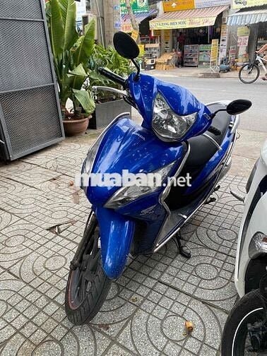 Honda Vision đời đầu, màu xanh dương