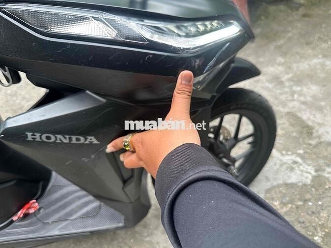cần bán vario 2021