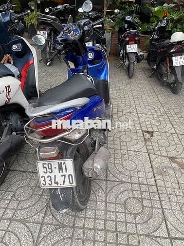 Honda Vision đời đầu, màu xanh dương
