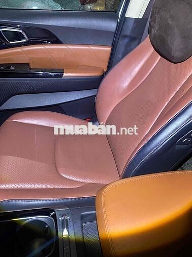 Kia Carnival 2022 2.2D Signature 7 ghế (clone)