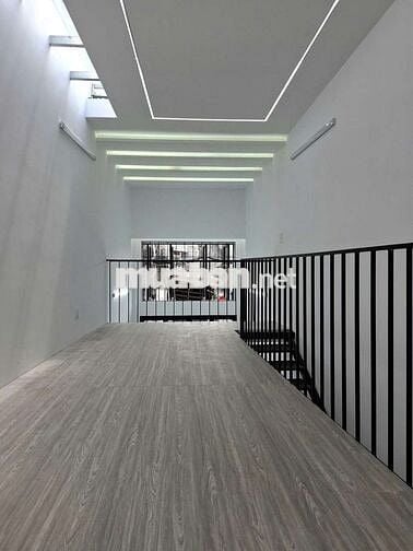 Bán nhà mới đưởng Chiến Lược, BTĐ, 1 Trệt 1 Lửng, 54 m2, chỉ 3,58 tỷ