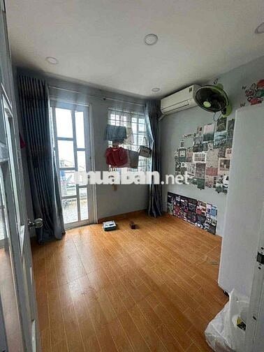 875/ Trần Hưng Đạo 3 Tầng hẻm 4m