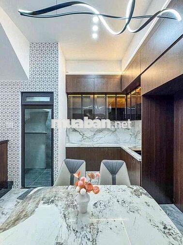 NHÀ LẦU MỚI XÂY KIẾN TRÚC HIỆN ĐẠI. TẶNG NỘI THẤT. TRỤC CHÍNH HẺM 160