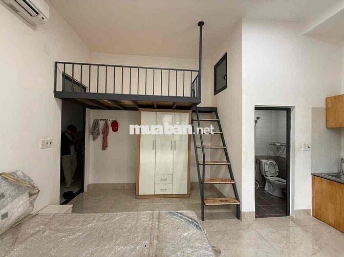 🌆 PHÒNG DẠNG GÁC CAO DT 35m2 NGAY NGUYỄN GIA TRÍ GẦN FTU,GTVT, HUTECH