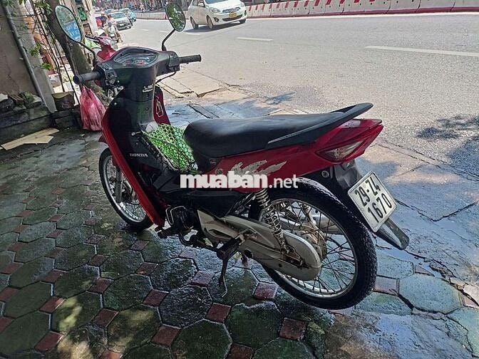 Nhà trật không sử dụng