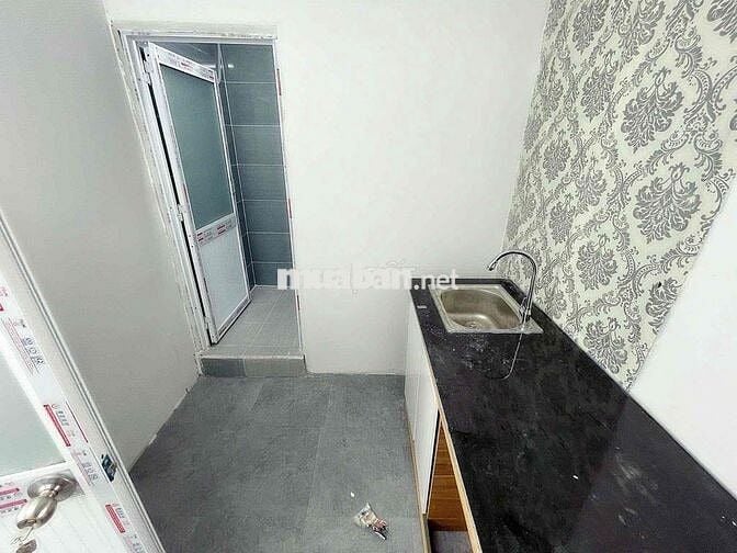 CHO THUÊ 2PN BANCOL ĐƯỜNG  VẠN KIẾP NGAY CHỢ BÀ CHIỂU