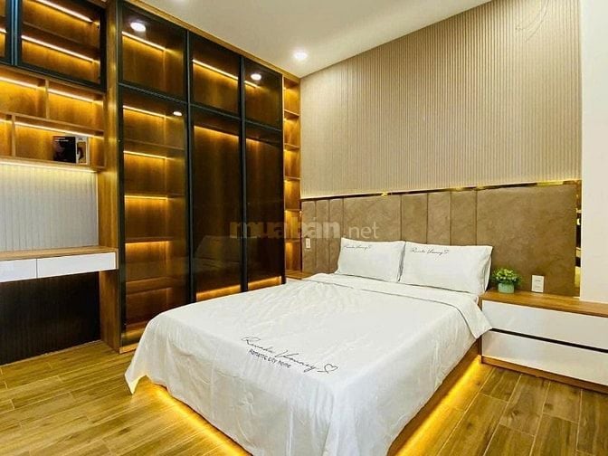 Ngộp bán nhà 61m² đường số 47, Thảo Điền, Q2. Xây 4 tầng, hẻm xe hơi