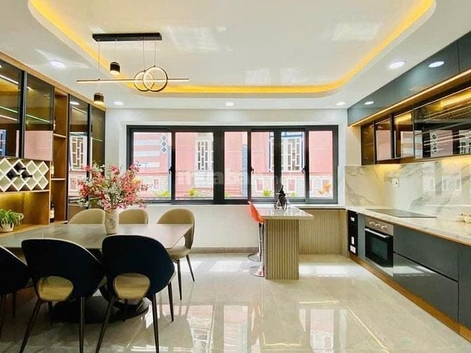 Ngộp bán nhà 61m² đường số 47, Thảo Điền, Q2. Xây 4 tầng, hẻm xe hơi