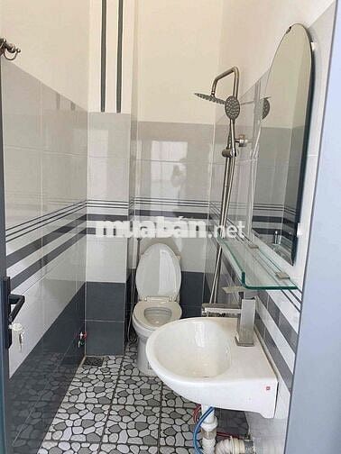 BÁN NHÀ HẺM 195 ĐƯỜNG 3/2 THÔNG HẺM 482 GẦN NGÃ TƯ NGUYỄN VĂN LINH