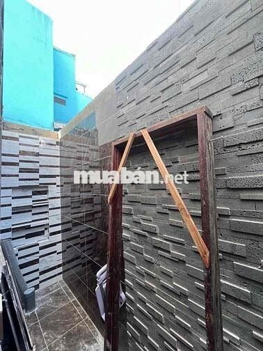NHÀ 3 TẦNG ĐẸP — GẦN BÌNH LONG NHÀ THỜ BÌNH THUẬN(4.2m x 14m)