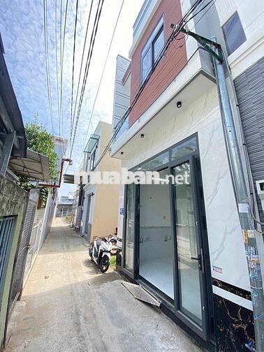 BÁN NHÀ HẺM 195 ĐƯỜNG 3/2 THÔNG HẺM 482 GẦN NGÃ TƯ NGUYỄN VĂN LINH