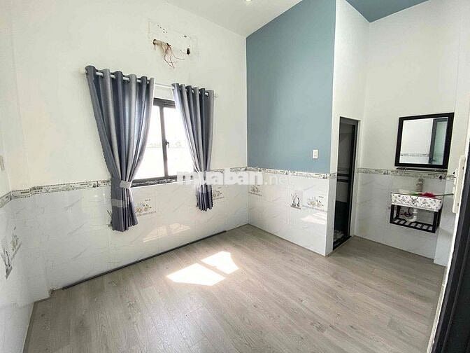 BÁN NHÀ HẺM 195 ĐƯỜNG 3/2 THÔNG HẺM 482 GẦN NGÃ TƯ NGUYỄN VĂN LINH