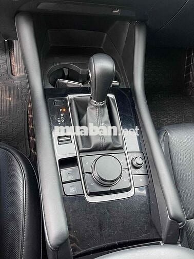 Mazda 3 2021 1.5 Luxury - 100000 km