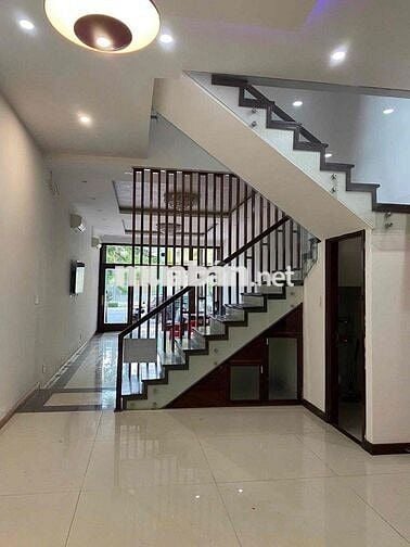 4 TẦNG MT NGUYỄN HỮU THỌ 5PN MỚI ĐẸP 22 TRIỆU