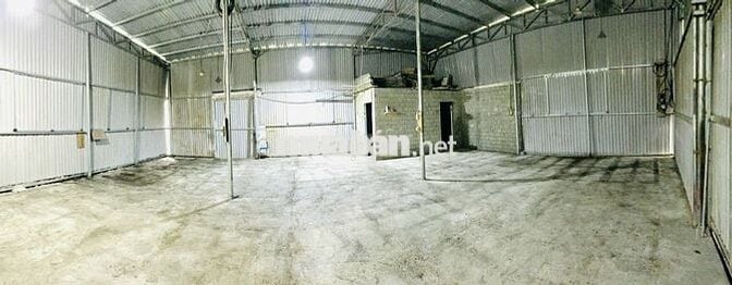 Kho 150m2 đường Bùi Thiện Ngộ, Hòa Xuân