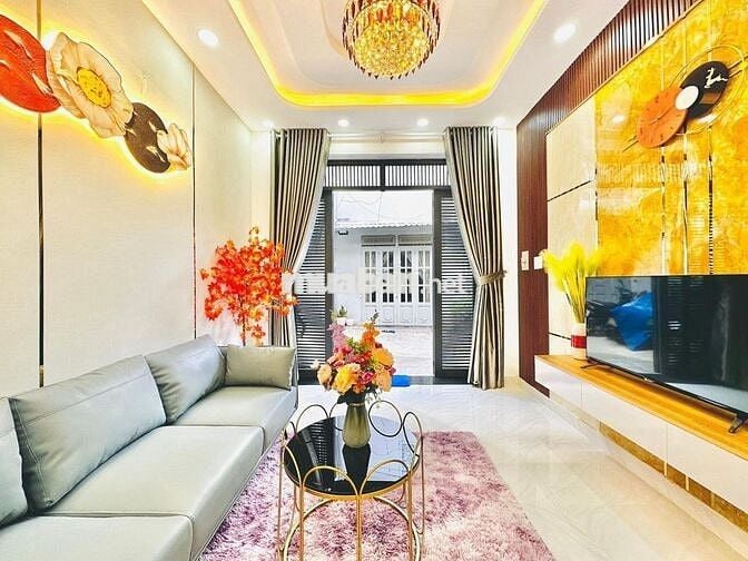 Nhà 1/ Nguyễn Văn Công GV, DT 54,6m2 giá 4 tỷ 650, Sẵn HĐ thuê 15tr