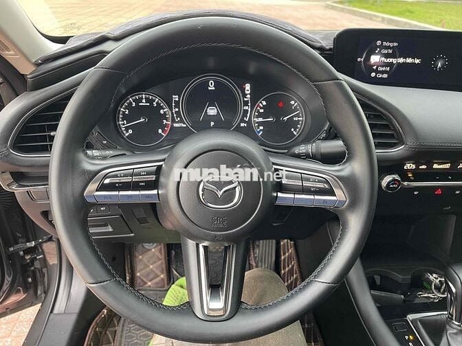 Mazda 3 2021 1.5 Luxury - 100000 km