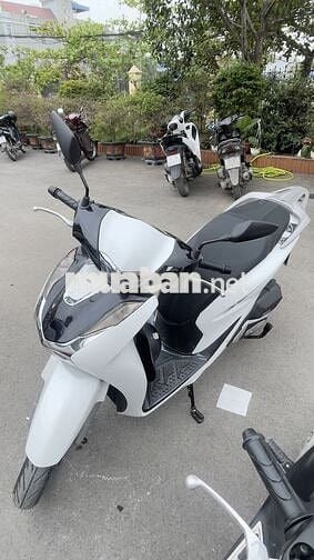 Bán xe SH125 ABS màu trắng, xe lướt đăng kí 4/2025
