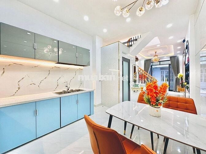 Nhà 1/ Nguyễn Văn Công GV, DT 54,6m2 giá 4 tỷ 650, Sẵn HĐ thuê 15tr