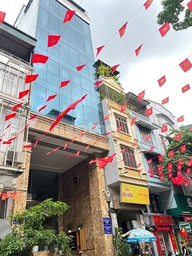 Cc Mời thuê Nhà Mp Lê Văn Linh, Hà Trung, 72m2x3T giá 45 tr/1 th