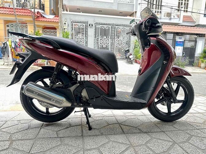 SH 150 nhập Ý 2011 chính chủ cần tiền bán gấp