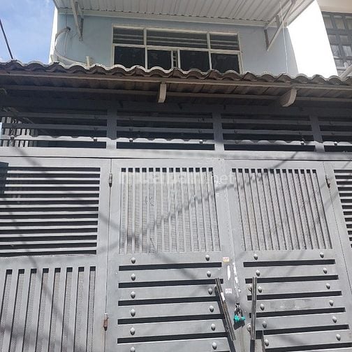 Hẻm 4m lạc l9ng quân DT:4,5x12 trệt 1 lầu hẻm thông đẹp 