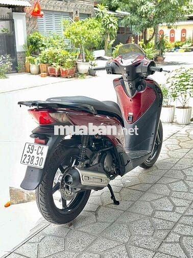 SH 150 nhập Ý 2011 chính chủ cần tiền bán gấp
