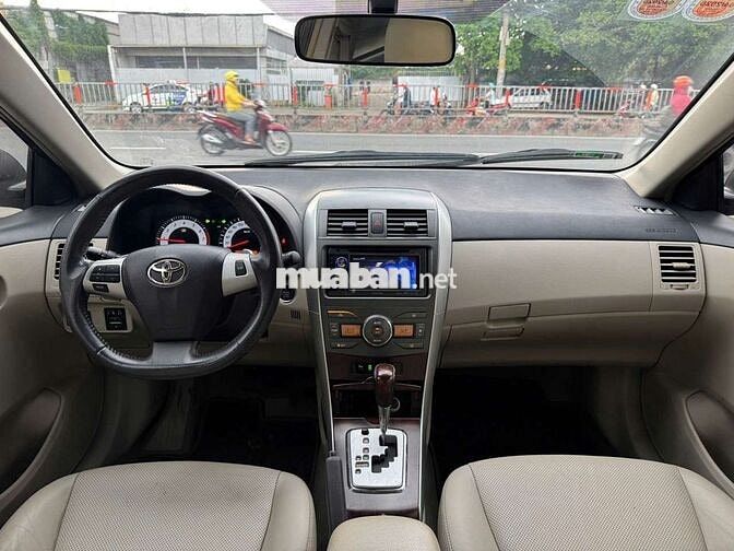 Toyota Corolla Altis 2010 2.0V, màu đen,92.000 km