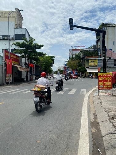 CHO THUÊ 3000m MẶT TIỀN– NƠ TRANG LONG,  BÌNH THẠNH .