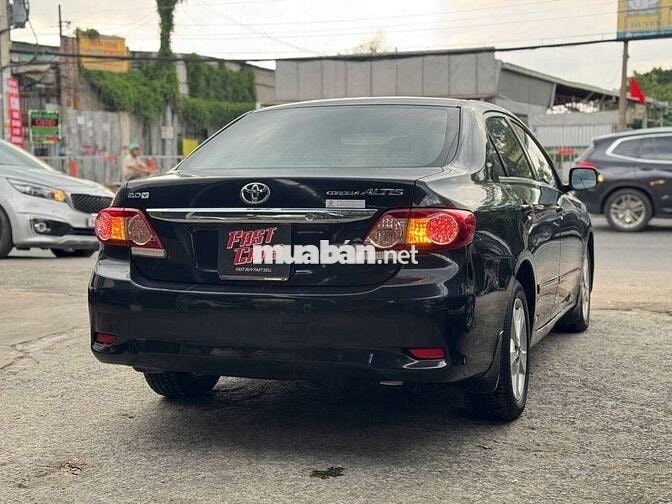 Toyota Corolla Altis 2010 2.0V, màu đen,92.000 km