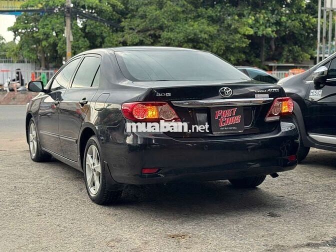 Toyota Corolla Altis 2010 2.0V, màu đen,92.000 km