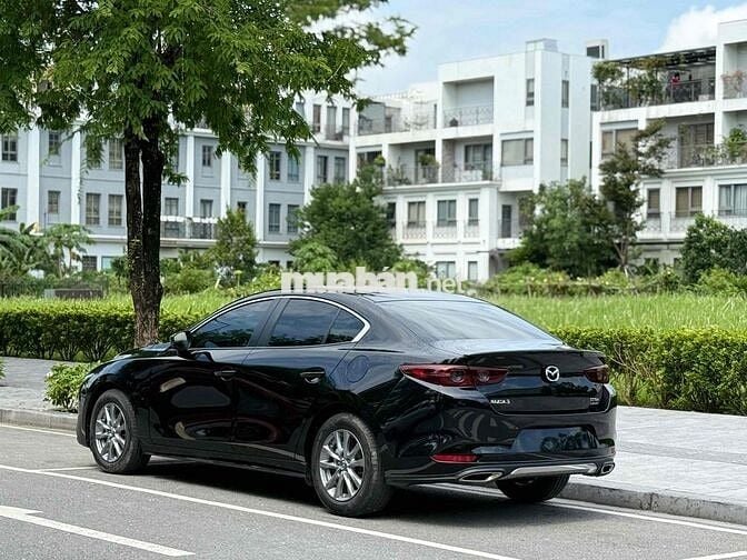 Mazda 3 2025 1.5L Luxury - 1500 km