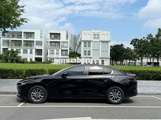 Mazda 3 2025 1.5L Luxury - 1500 km