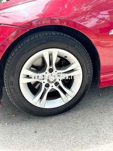 BMW 3 Series 2011 cần tìm chồng