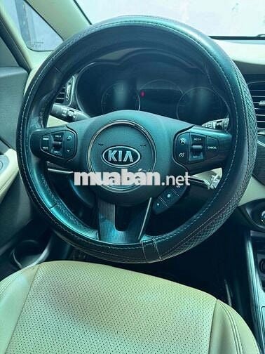 Kia Rondo 2016 1.7 DAT - 100000 km