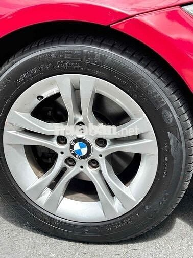 BMW 3 Series 2011 cần tìm chồng