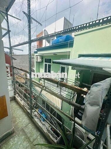 Nhà shr Huỳnh Tấn Phát Tân đã sửa đẹp ban công Thuận Quận 7