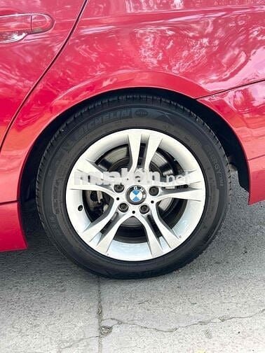 BMW 3 Series 2011 cần tìm chồng