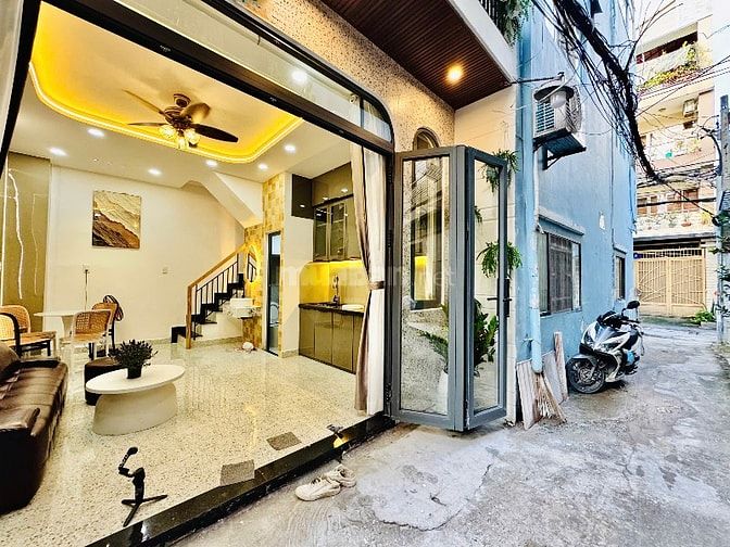 Nhà 3 lầu tuyệt đẹp Cao cấp cách Mặt tiền Phan Tây Hồ 5m, P7, Q.Phú 