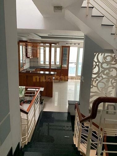 Bán nhà 5x20m, 3.5 tấm, ngay trung tâm P5 Q8