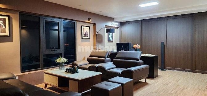 Tôi chính chủ bán toà BUlDING Mp Văn Cao, Q Ba Đình, Dt 115 m, 10T, mt