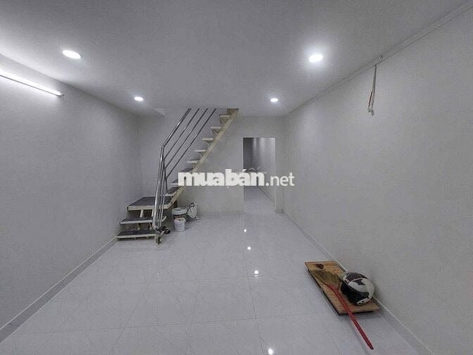 CHO THUÊ NHÀ HẺM ĐƯỜNG  NGUYỄN THỊ THẬP CẠNH LOTTE QUẬN 7 -GIÁ 12TR