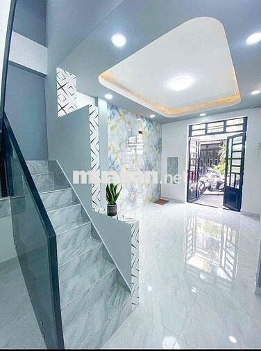🔥 Nhà 3 Tầng CMT8 Tân Bình – Hẻm 6m, Có Nội Thất, Chỉ 11.5tr/Tháng!