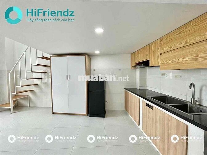 Duplex ban công siêu rộng phù hợp nhóm bạn 2-4 người giáp q10